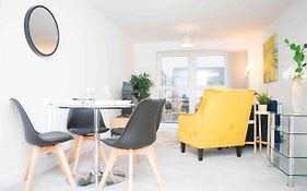 Exoticstay Apartments - New Build - Ultra Luxe 1 Bedroom Apartment - Smart 4K Tv With Ultrafast Wifi & Netflix - City Centre